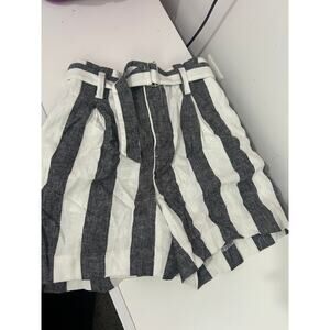 Calvin Klein Dress Shorts *Size 0*